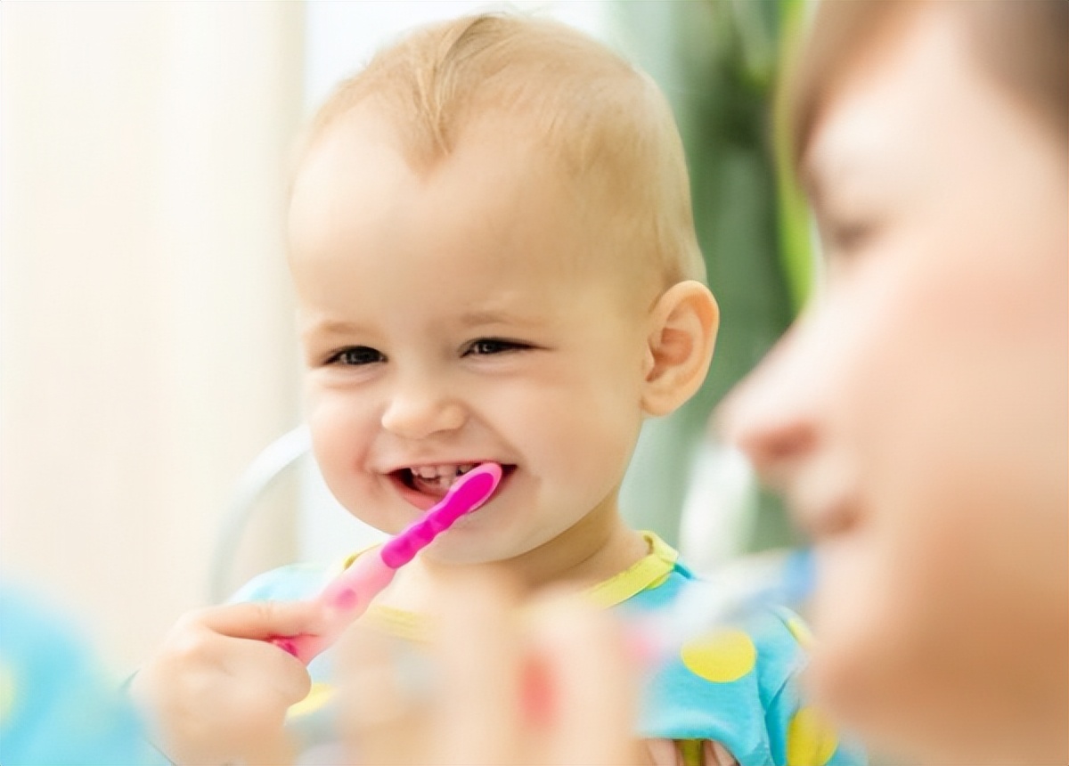 不爱刷牙的宝宝用什么牙刷,宝宝刷牙应该用什么牙刷和牙膏