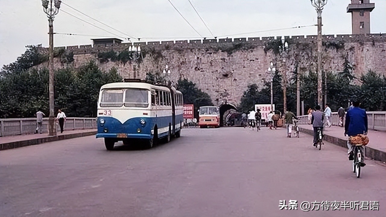 九十年代南京城老照片,以前的南京城的老照片