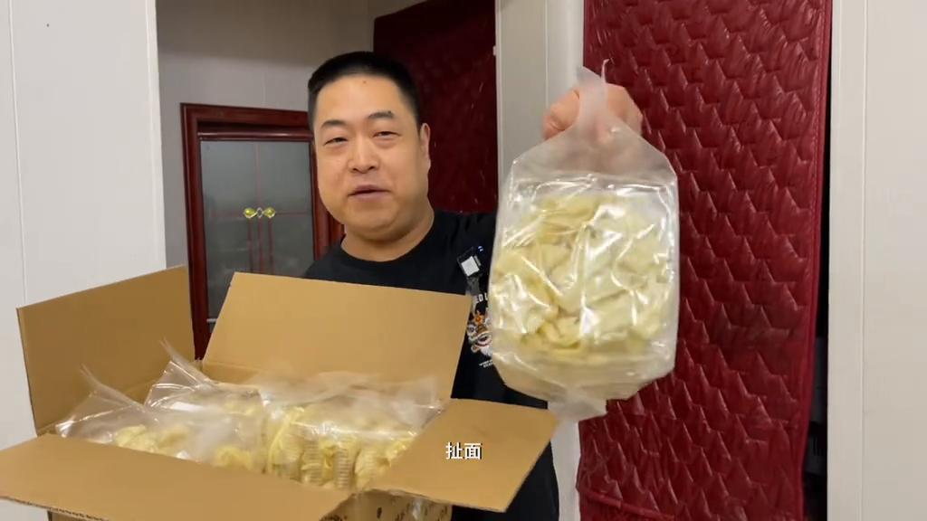 有多少人跟我一样半夜睡不着,有多少人跟我一样半夜还睡不着