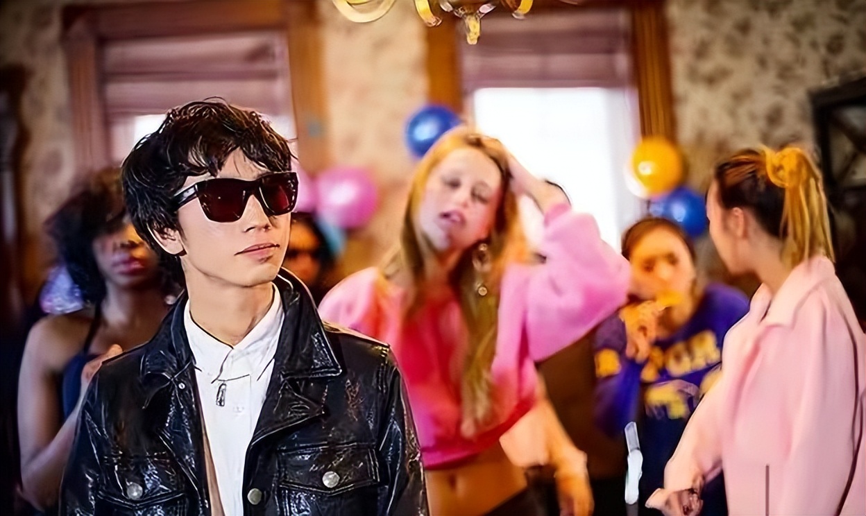 10大古早网络歌手现状：被判刑、22岁去世、患精神病，青春散场了