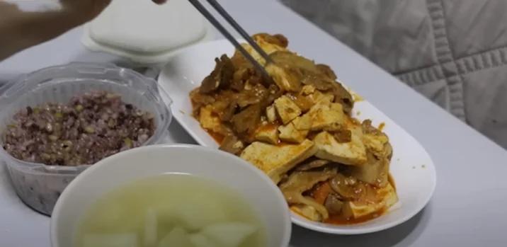 韩国的生活费一年多少钱,韩国一天最低开销