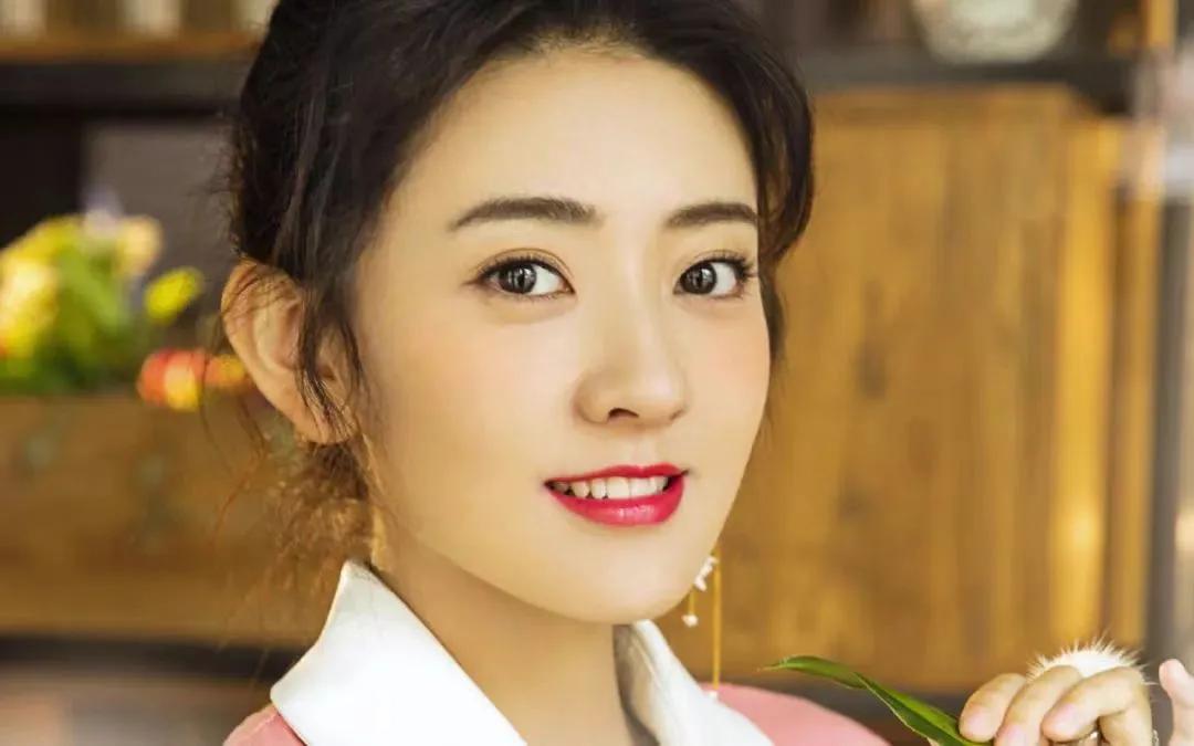 梁洁洁,梁洁哪家娱乐公司