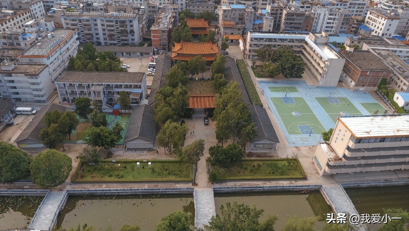 云南楚雄古建筑屋顶,云南楚雄守护古建筑