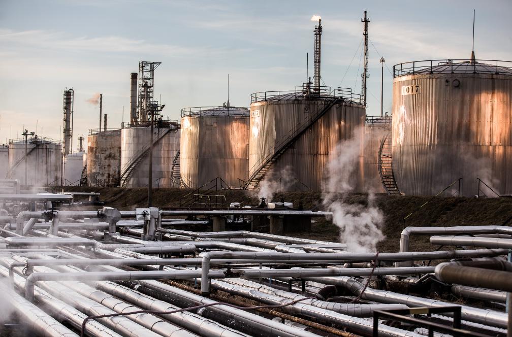 中国石油价格保护机制,国际石油价格跟美元的关系