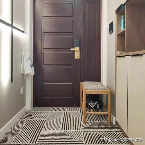 装修了如何换门,装修时入户门什么时候换