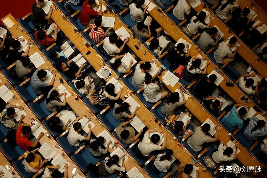 如果人生正陷入困境读什么书,低风险创业有哪些方向