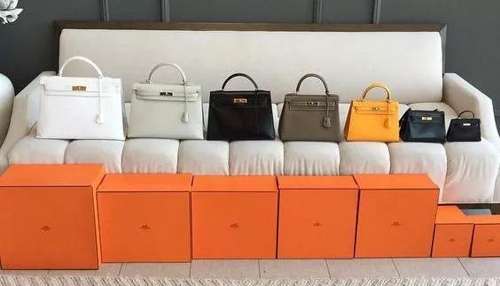 第一个包买lv还是圣罗兰,第一只包买lv还是迪奥