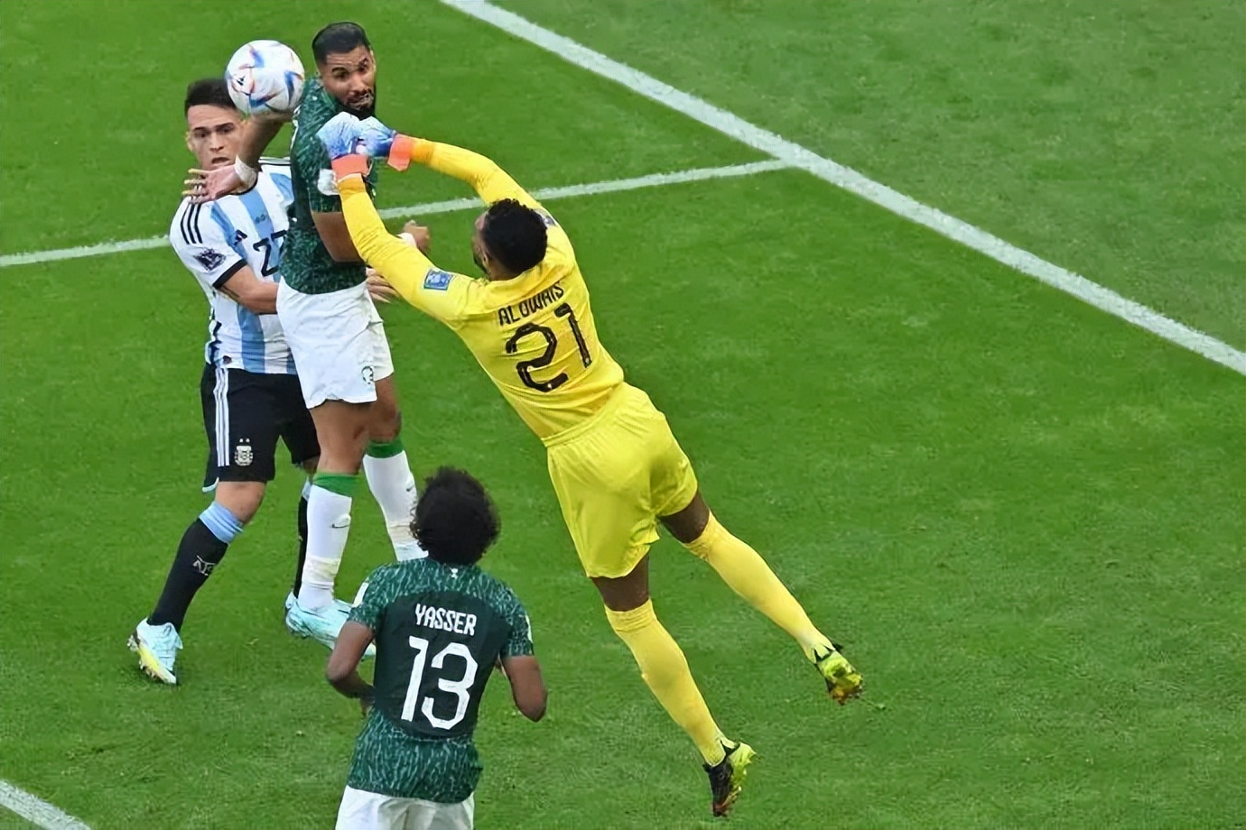 澳日韩均止步世界杯16强,亚洲足球全军覆没