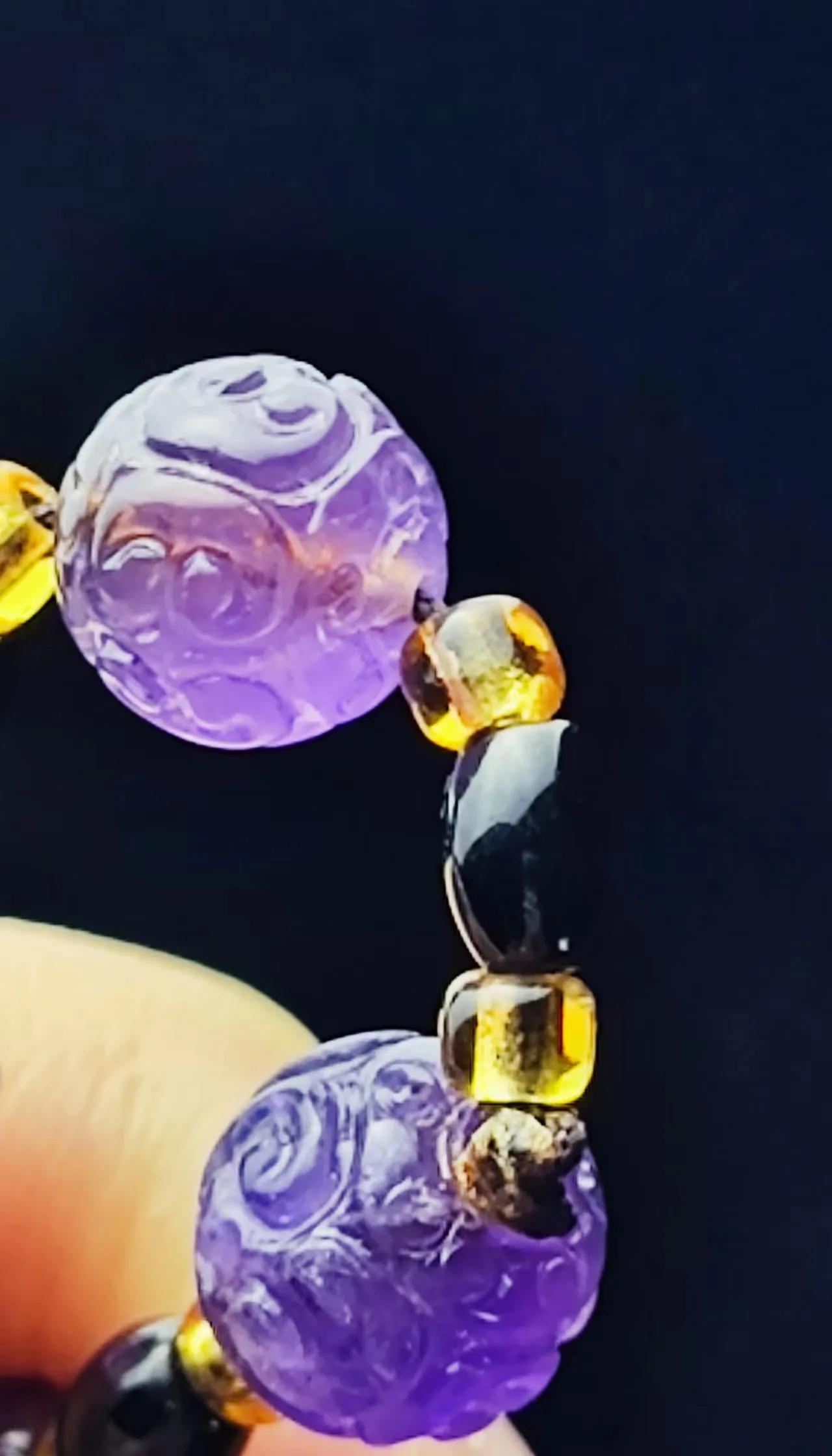 月圆中天，玉寄人间——影视剧里的“高大上”美饰盘点第1辑