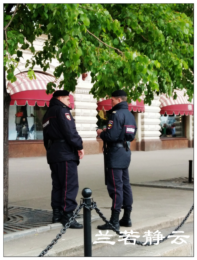 俄罗斯有名的商场有哪些,莫斯科古姆百货地址