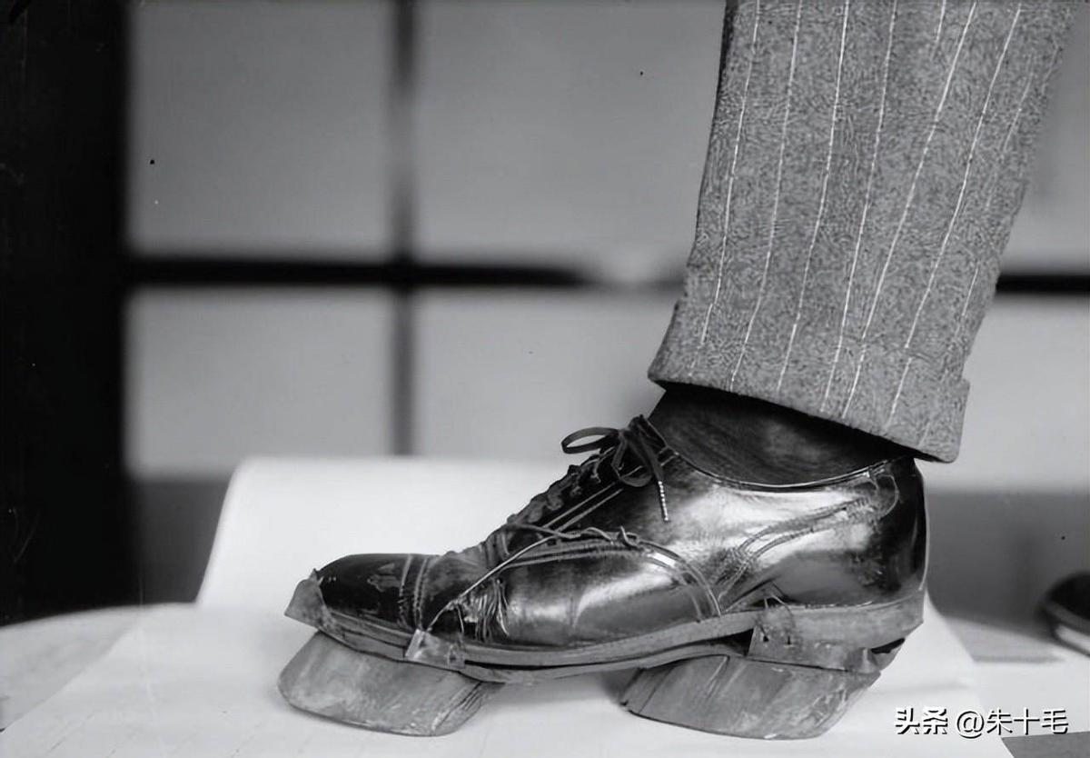 绾崇补寰峰浗灞犳潃鐘瑰お濂充汉,绾崇补灞犳潃鐘瑰お濡囧コ绾疄