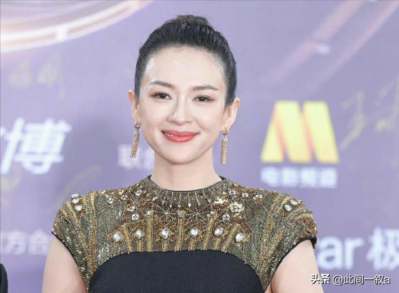 “大秀*光春**”还不害臊，深V露背都不遮掩，这群女明星全员养眼！