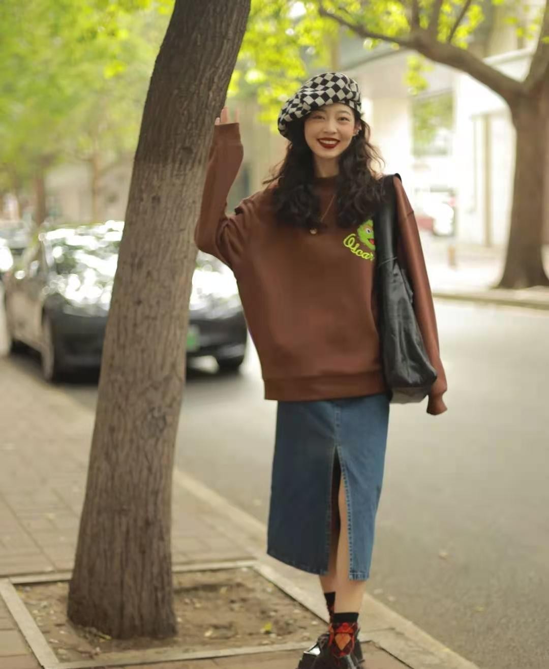 秋冬毛衣或者卫衣搭配的半身裙,灰色卫衣搭配什么颜色的半身裙