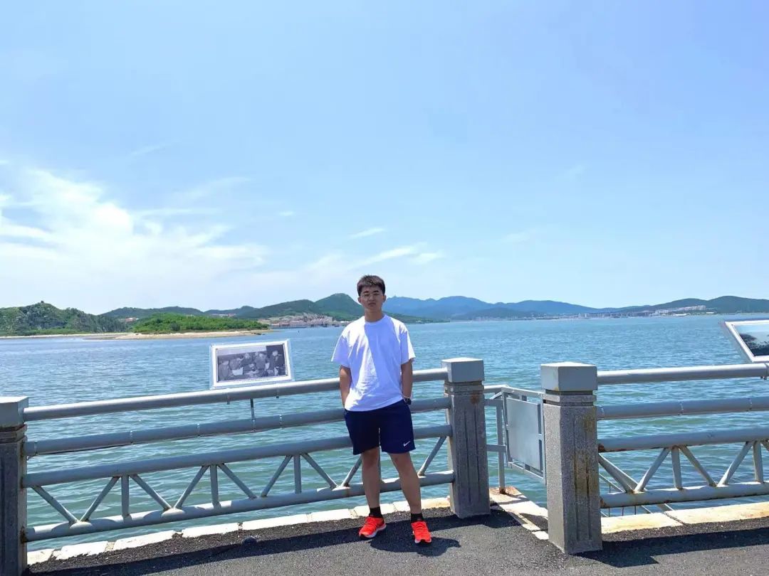 金秋送爽喜迎八方学子丹桂飘香,金秋时分迎双节丹桂飘香结良缘