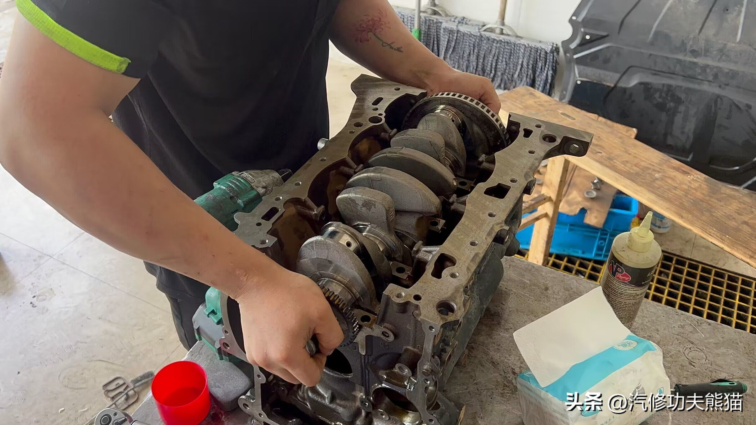 武汉小轿车烧机油处理办法,老款斯柯达烧机油解决方案