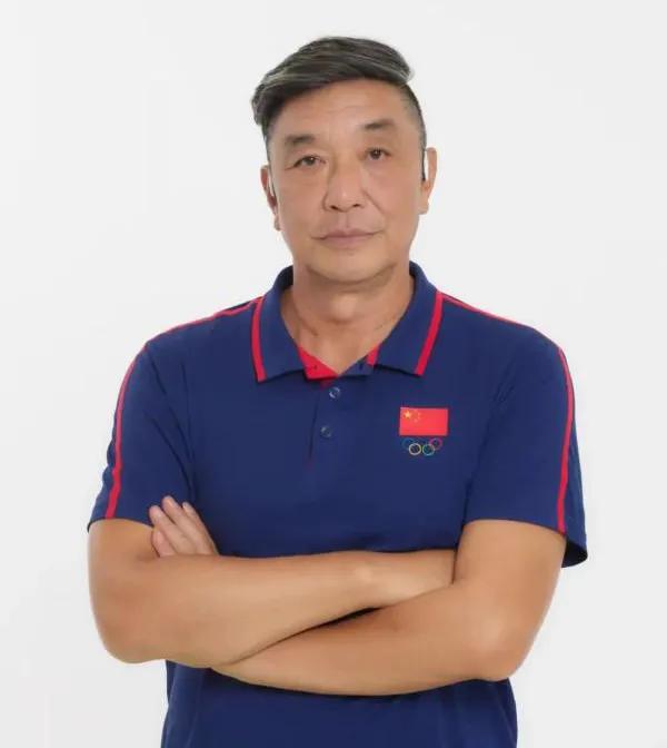 把最好的岁月给了足球,把足球还给足球