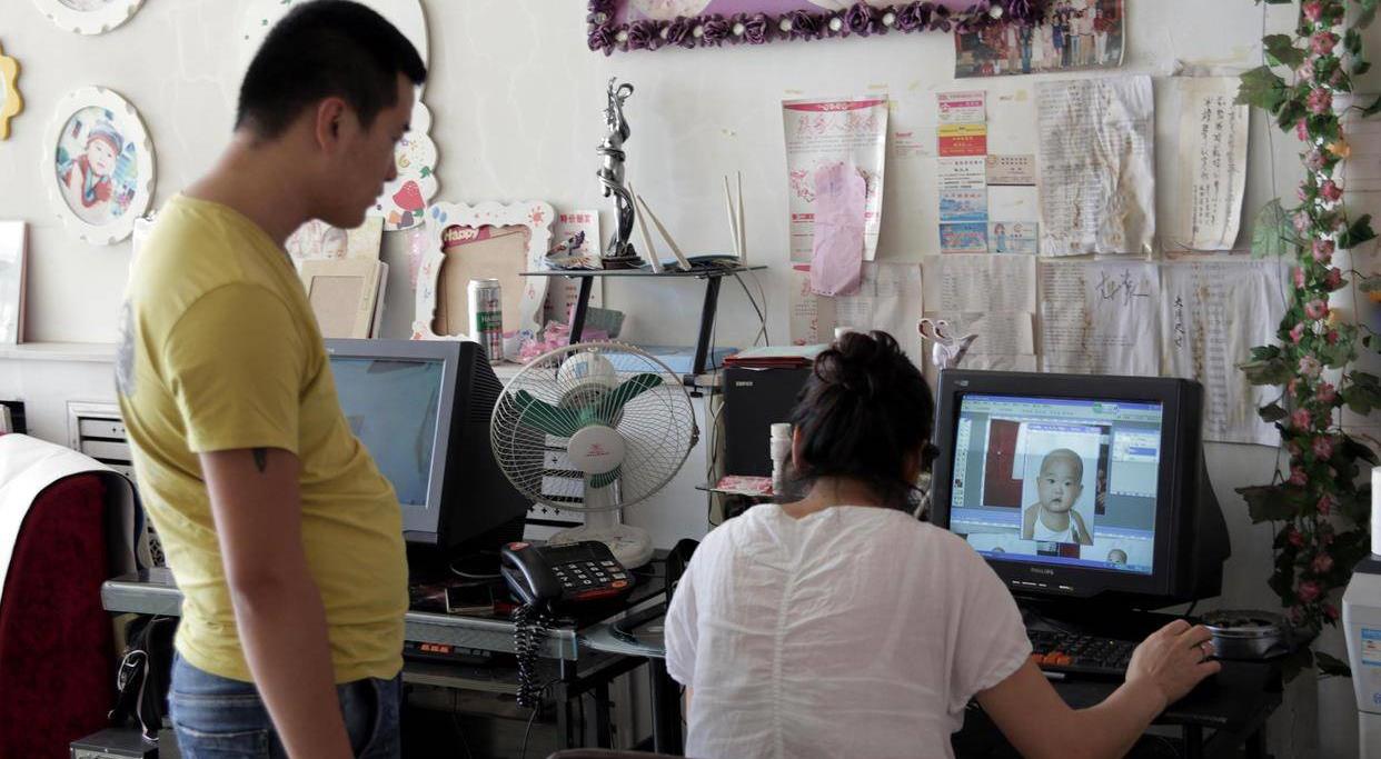 人去世了还能保留相片吗,人死后相片要留吗