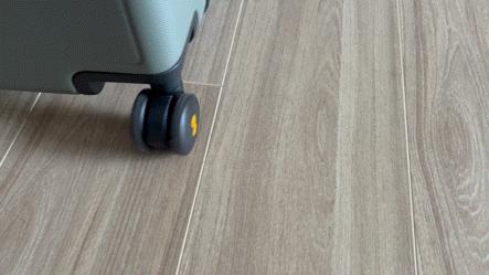 高端网红行李箱超轻28寸,旅行好搭档地平线8号行李箱测评