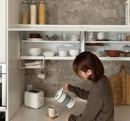 韩国夫妇的精致家居场面,唯美得像一部电影,太治愈人了