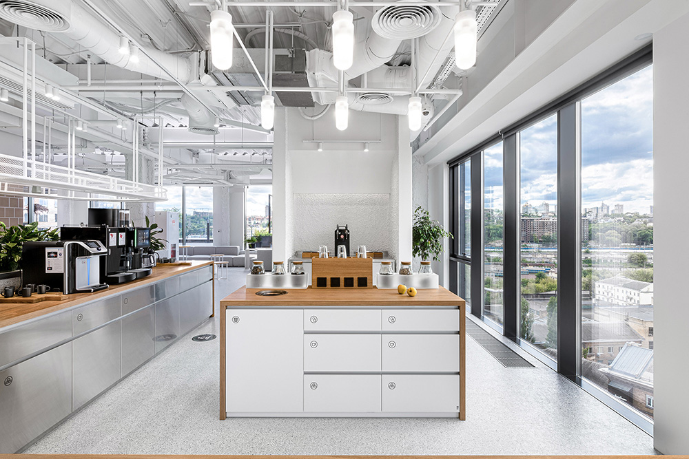 自由畅想云科技公司SQUAD基辅总部大楼设计欣赏