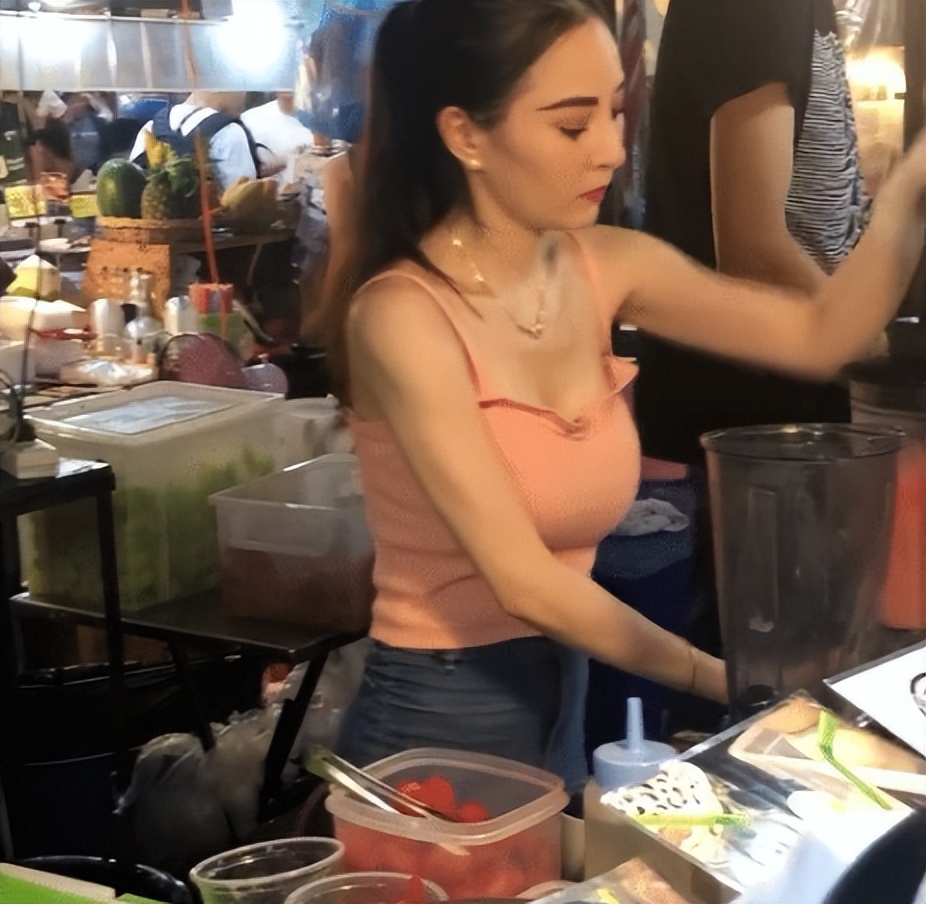 4000户住户小区适合做什么生意,37平方在小区附近适合做什么生意