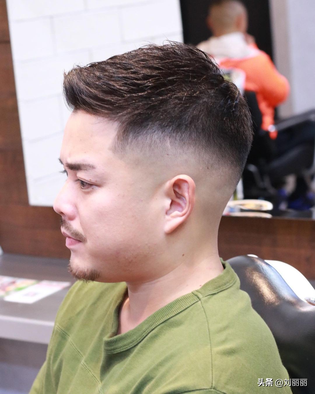 中年男士看起来精神的短发发型,9款秋季男士流行发型剪了变型男