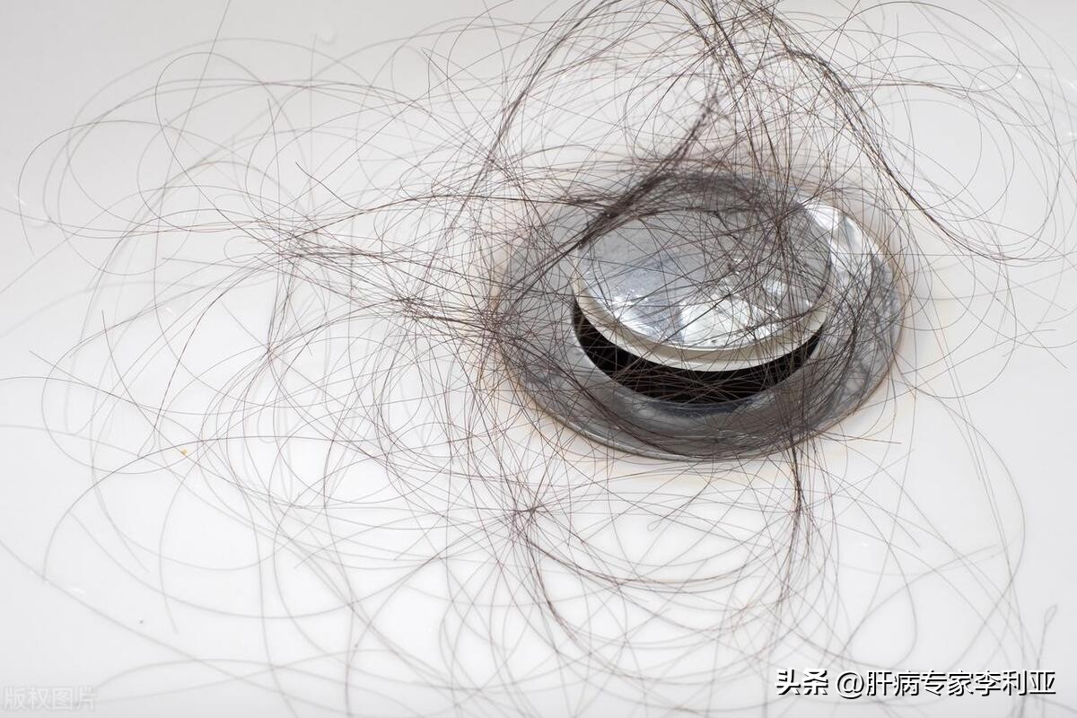 祖传秘方专治脱发白发,苗疆古方专治白发脱发