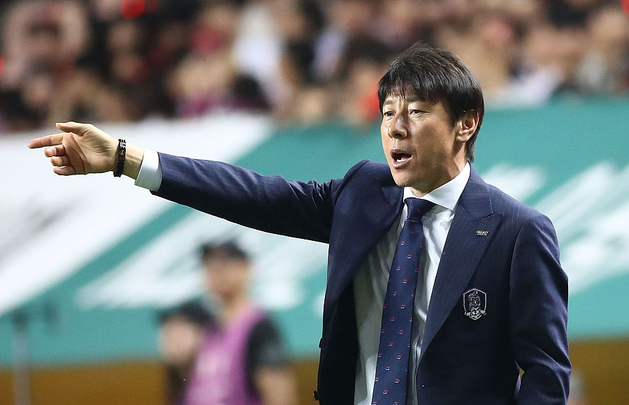 印尼归化西班牙前国脚登基当地岛屿，他背后是万岛之国的体育野心