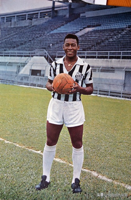 球王贝利的传奇一生,球王贝利在足坛什么水平