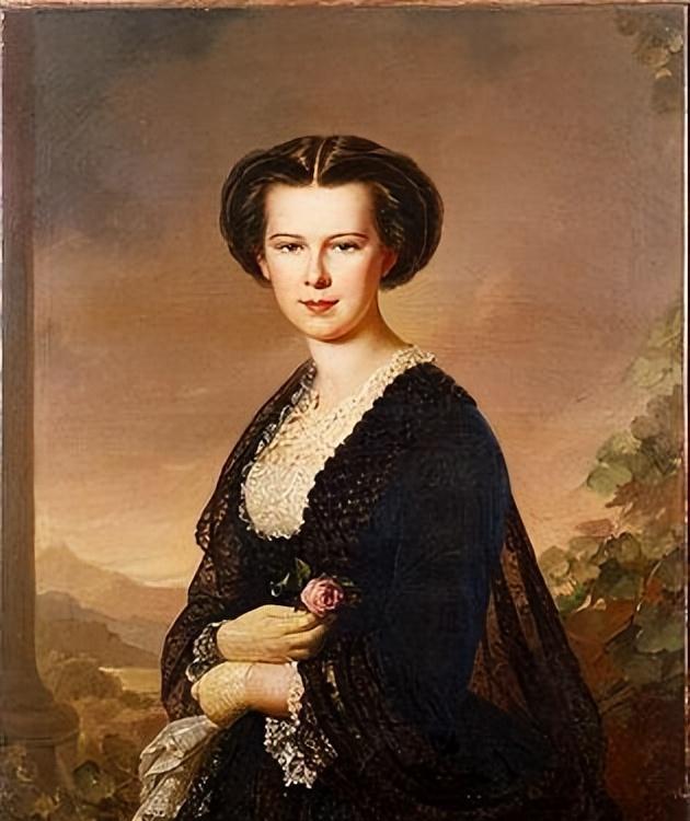 茜茜公主的美容秘诀曝光:血牛肉面膜+45公分腰围减肥法