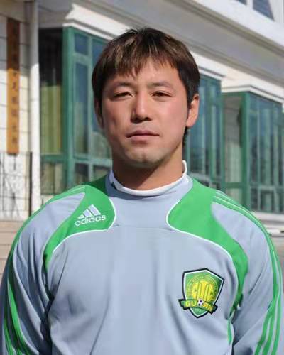 军营里走出的中场指挥官，健力宝球员系列四小天鹅之大将隋东亮