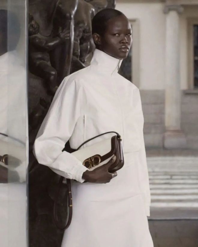 腋下包轻奢小众高级感百搭黑色,小巧精致腋下包种草