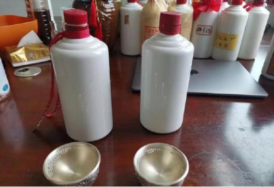 再便宜也不能喝的酒,市面上这3类白酒已被列入黑名单