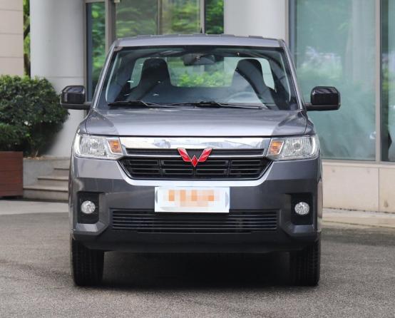 五菱征程2.0手动创业型测评,五菱征程这款车优缺点