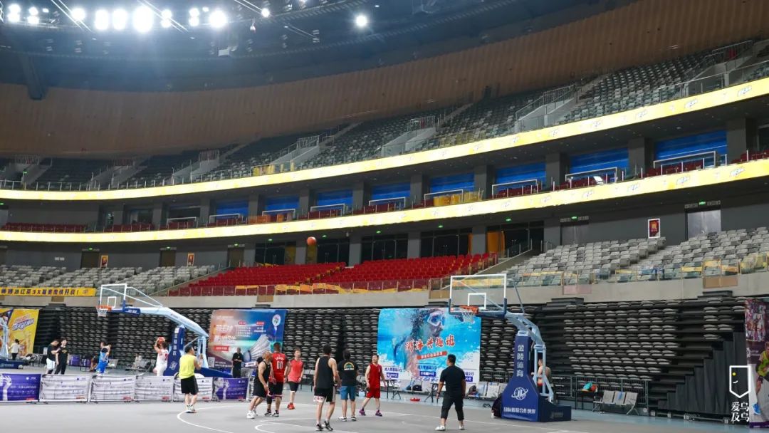 奥体中心游玩攻略晚上免费,奥体中心乌鲁木齐攻略