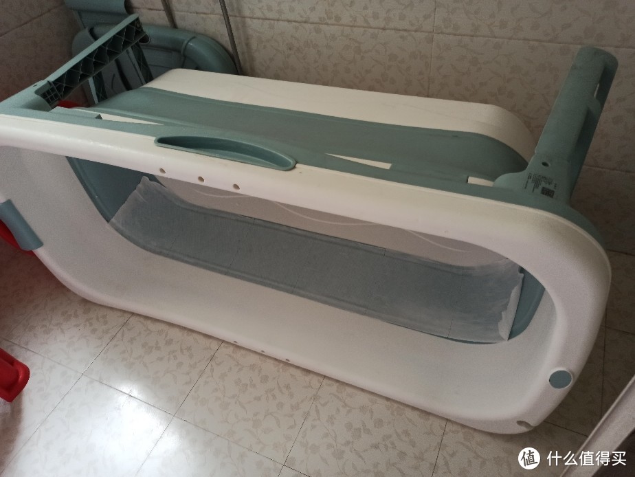 可以用84消毒液清洗浴缸吗,84消毒液怎么洗白浴缸