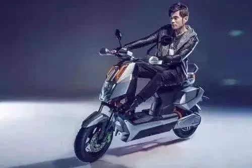 截止2020周杰伦代言了哪些品牌,周杰伦什么时候代言的可比克薯片