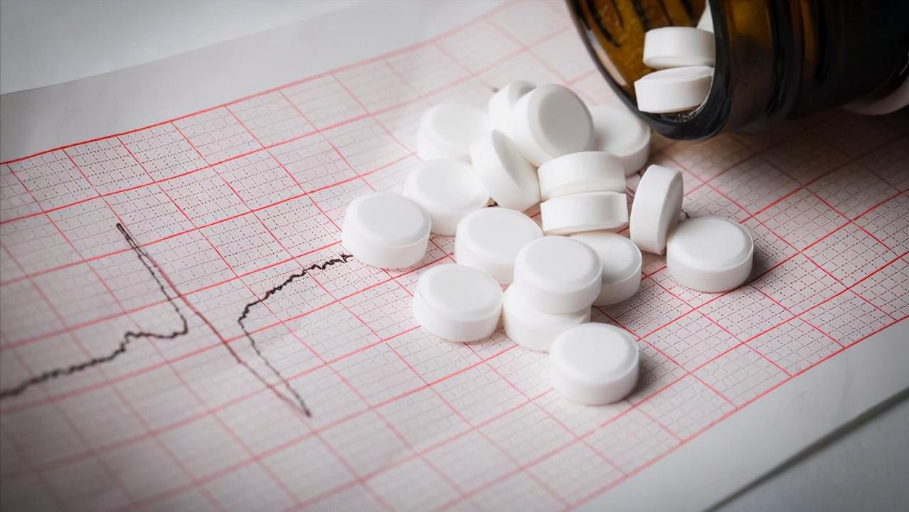 心脏病速效救心丸有用吗,速效救心丸平常吃对心脏有好处吗