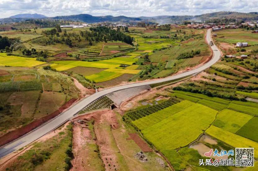 小小鸡蛋见证中非情谊江西企业在马达加斯加修建“鸡蛋路”