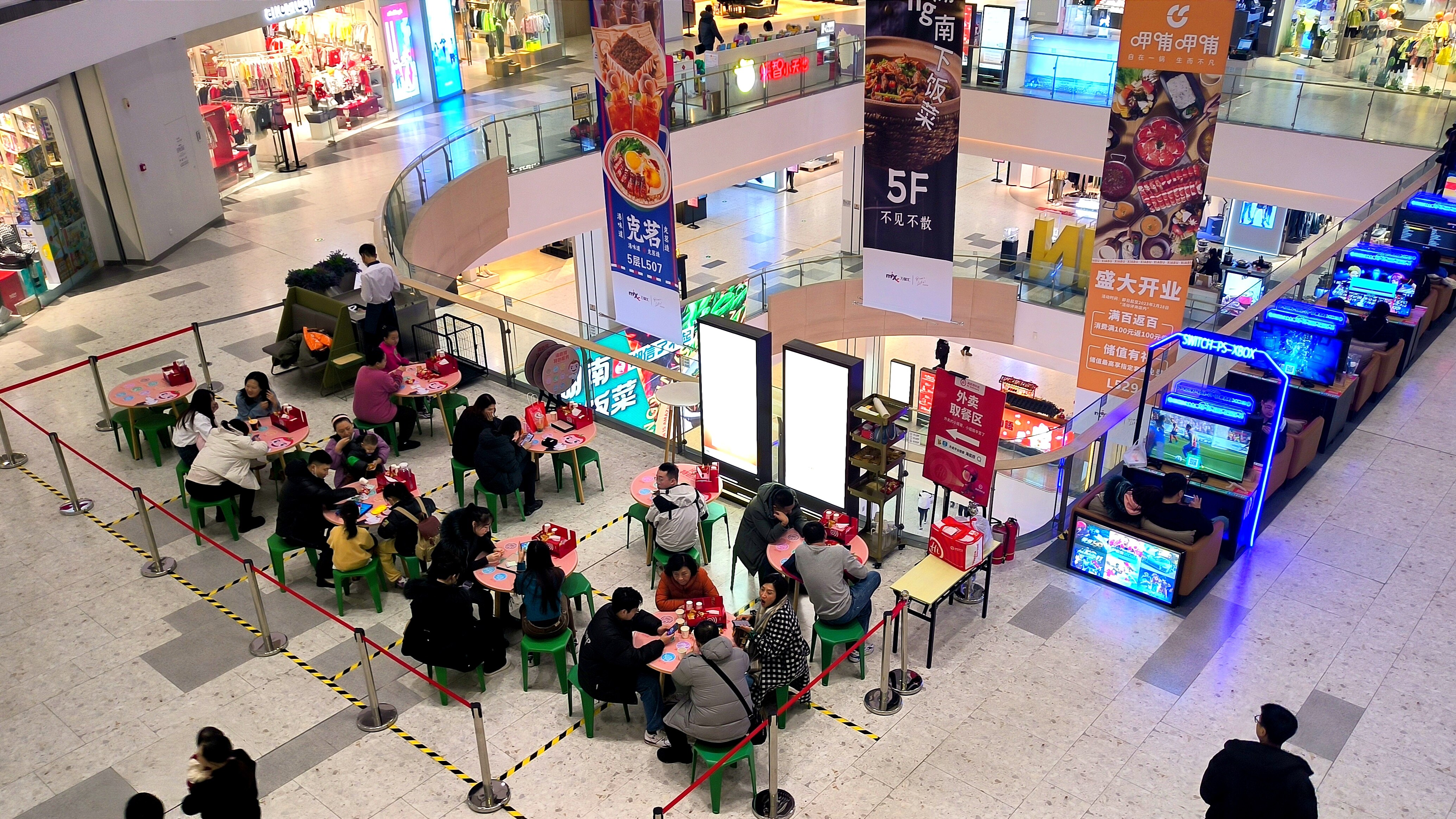 信心满活力足！旺铺又成“香饽饽”