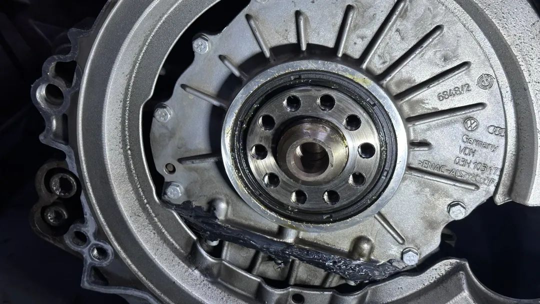 大众100万左右的车辉腾,重庆二手辉腾全面翻新修复