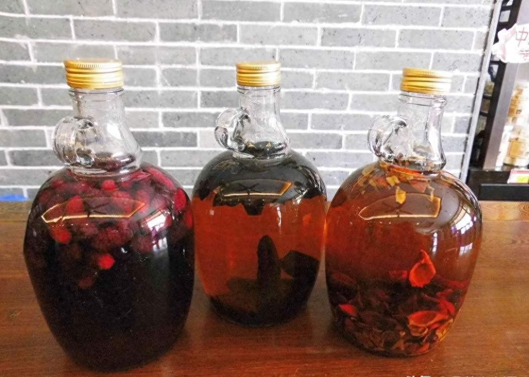 垦荒牛酒,垦荒牛十年窖藏高粱酒测评