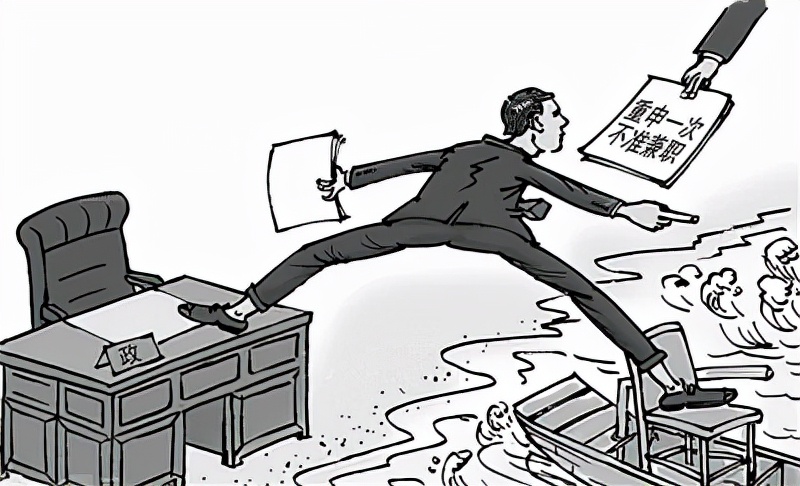 公务员下班后开滴滴送外卖,公务员原则上可以兼职送外卖