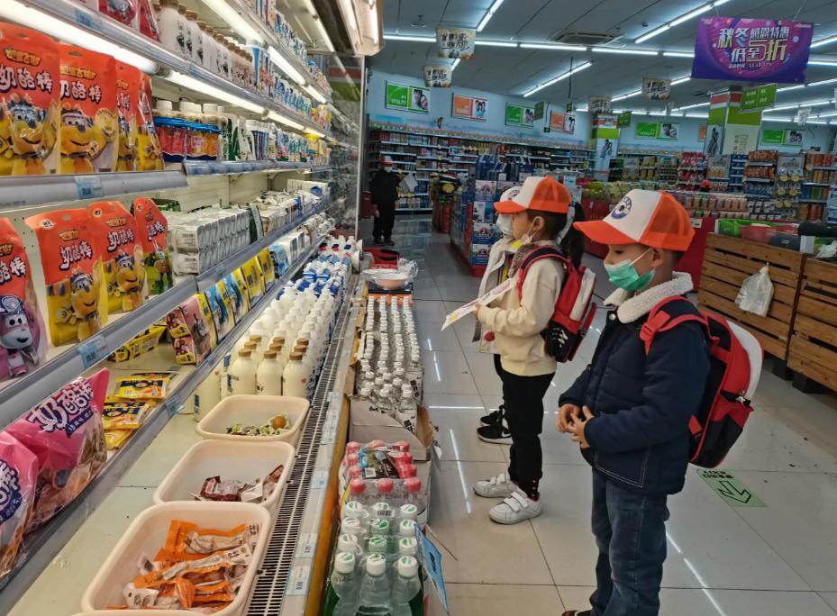 血亏3700万！曾风靡小学生的“顶流产品”，被谁逼下神坛？