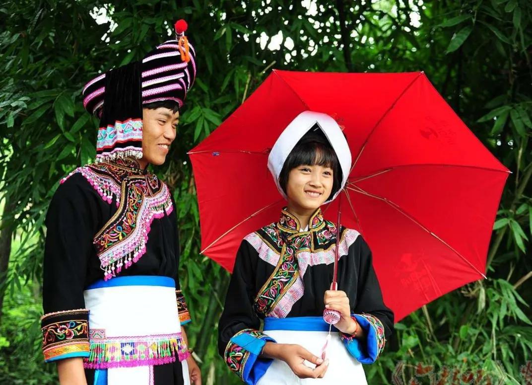 五十六个民族服饰视频,五十六个民族服饰完整版