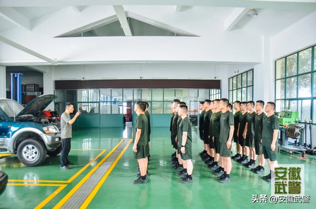 看懂钢铁是怎样炼成,钢铁军医