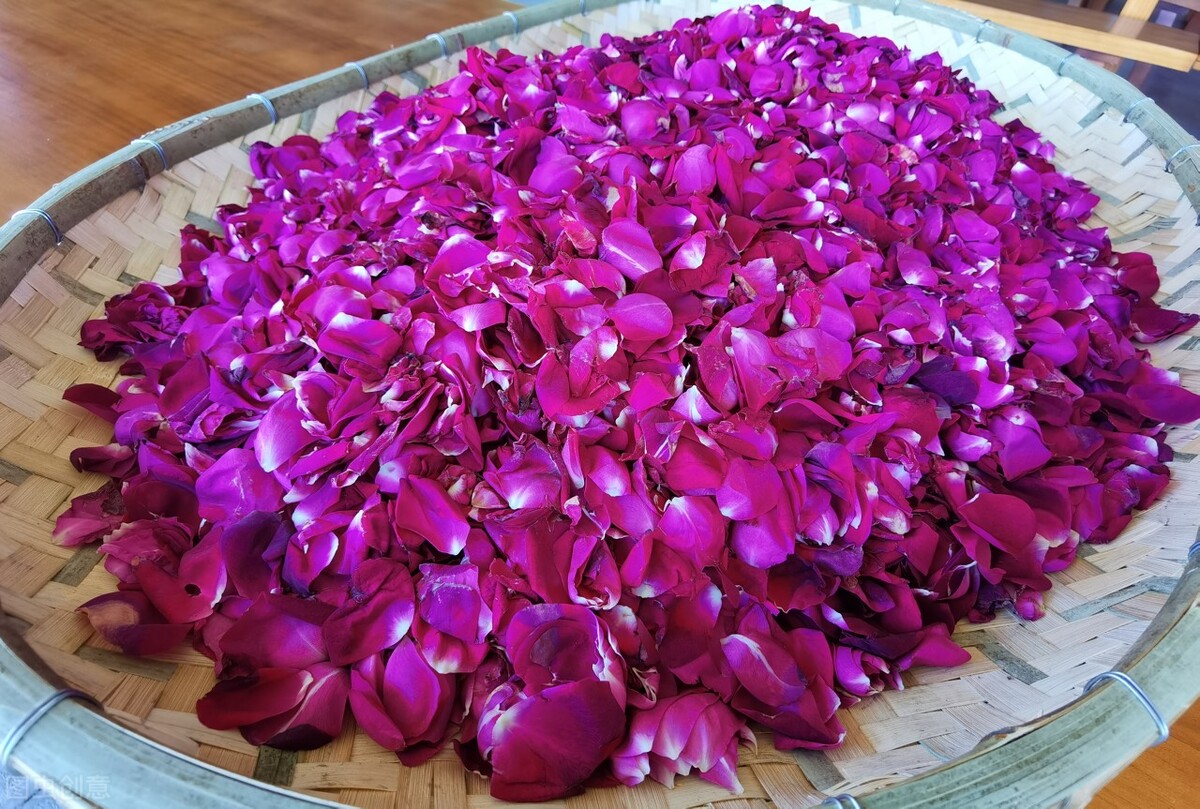 男朋友送的玫瑰花怎么才能不浪费,适合送男朋友的鲜花高级感