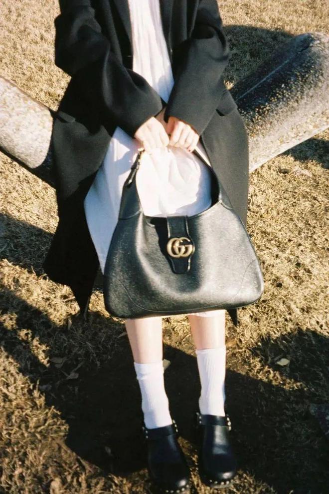 夏季腋下包推荐小众高级感百搭,腋下包推荐小众高级款法式腋下包