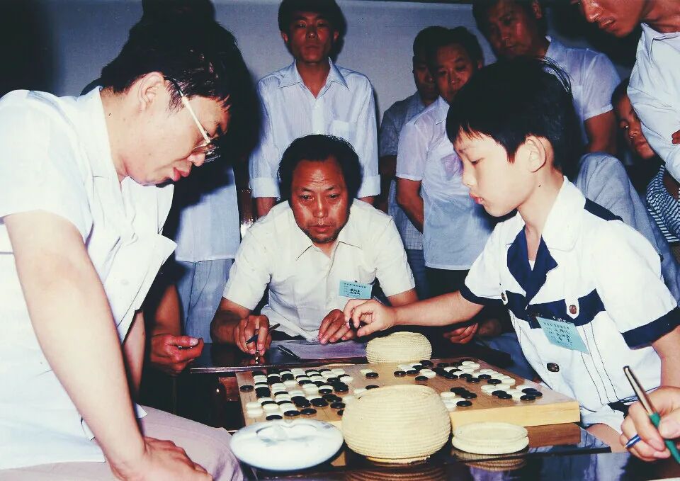 43岁围棋冠军常昊近照,围棋国手常昊和张璇
