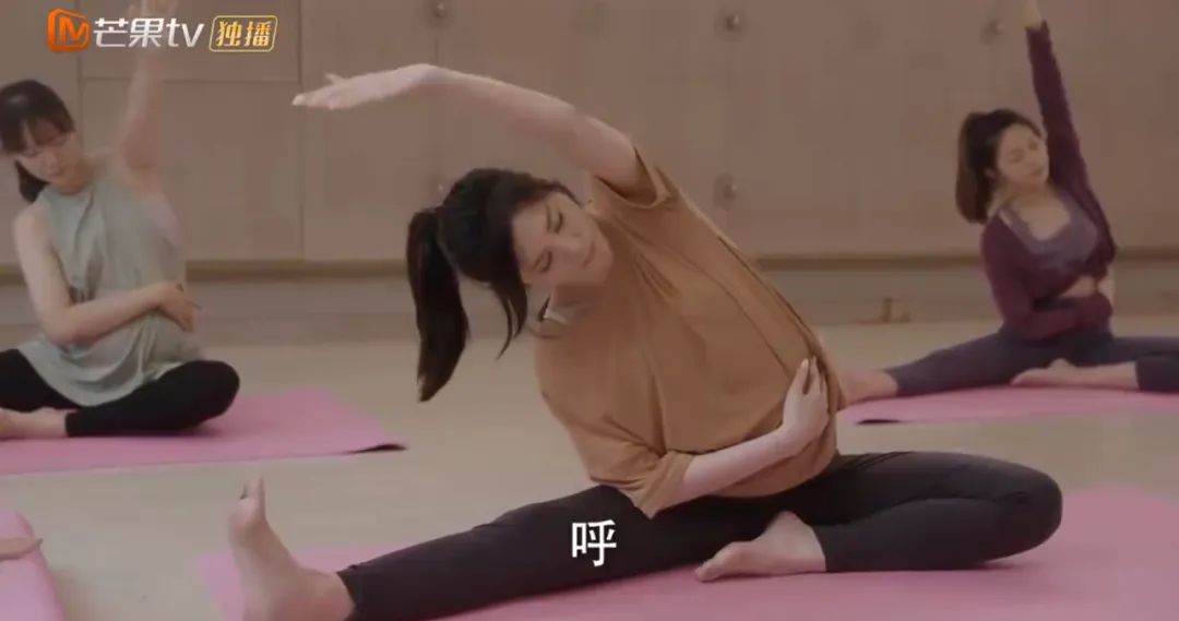 “收割”小仙女的头部瑜伽品牌倒下，又一波小仙女惨遭割韭菜